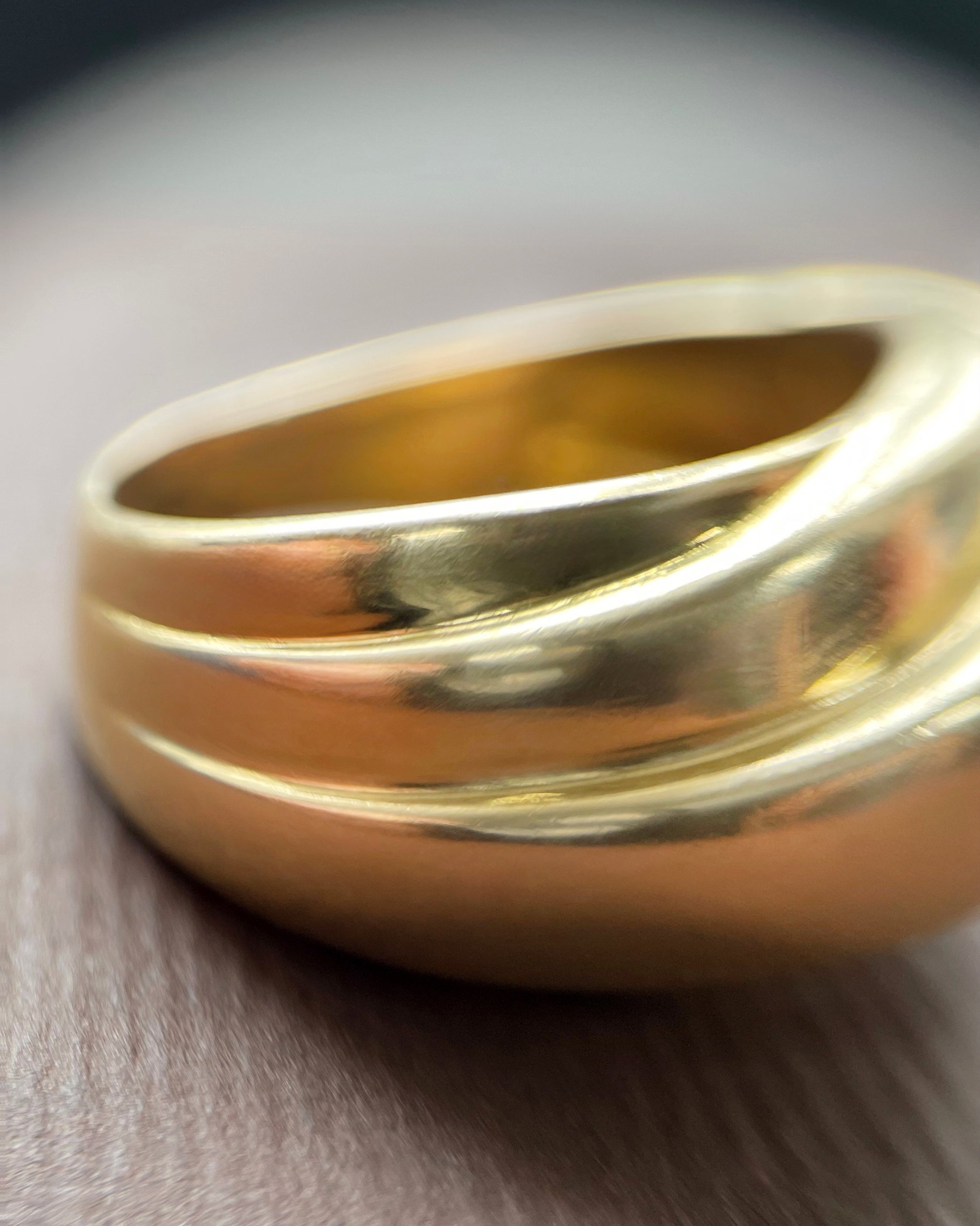1980s draped ring