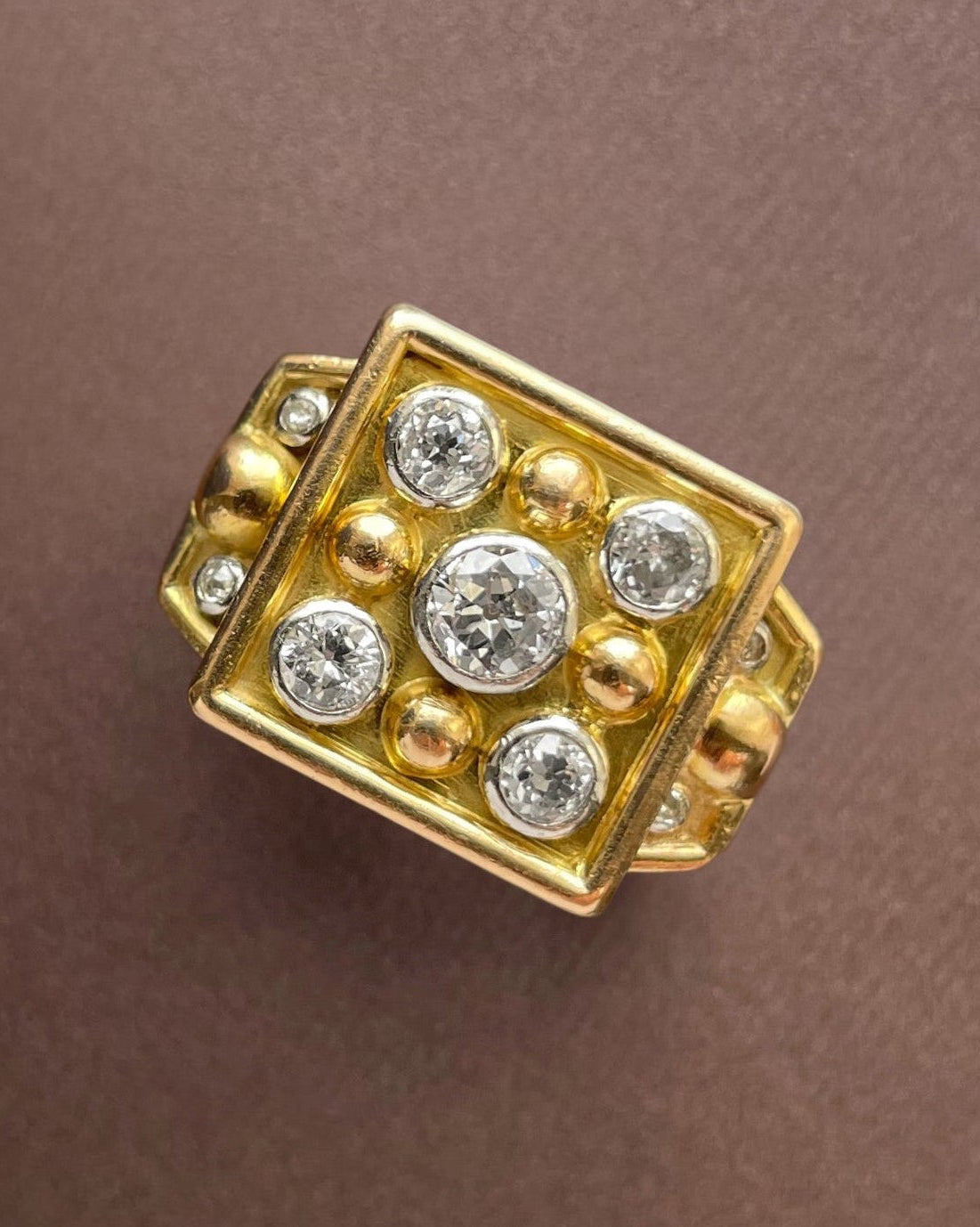 Retro French square diamond ring in 18kt yellow gold with platinum set old-cut diamonds – Auric Vintage