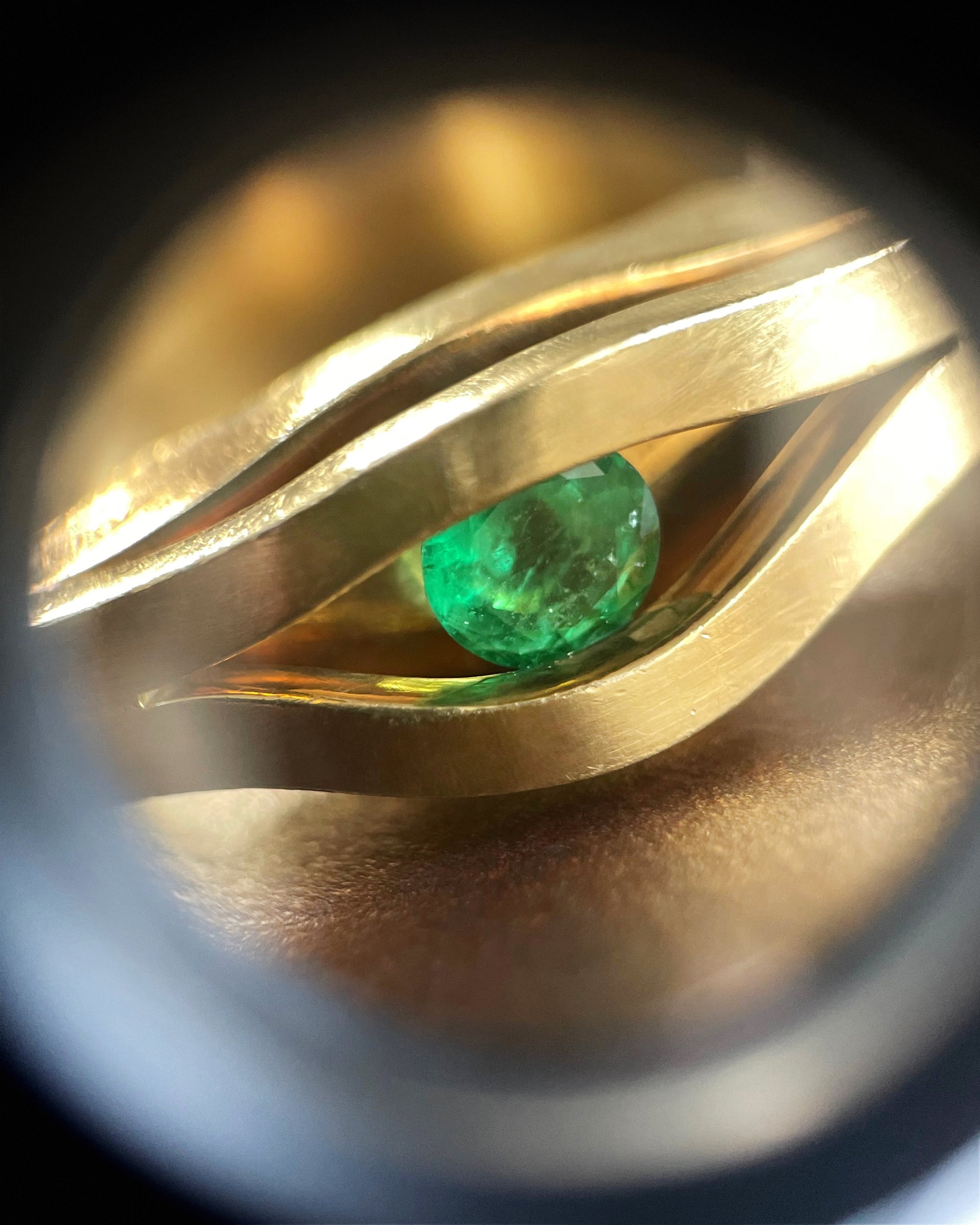 Modernist French emerald iris ring