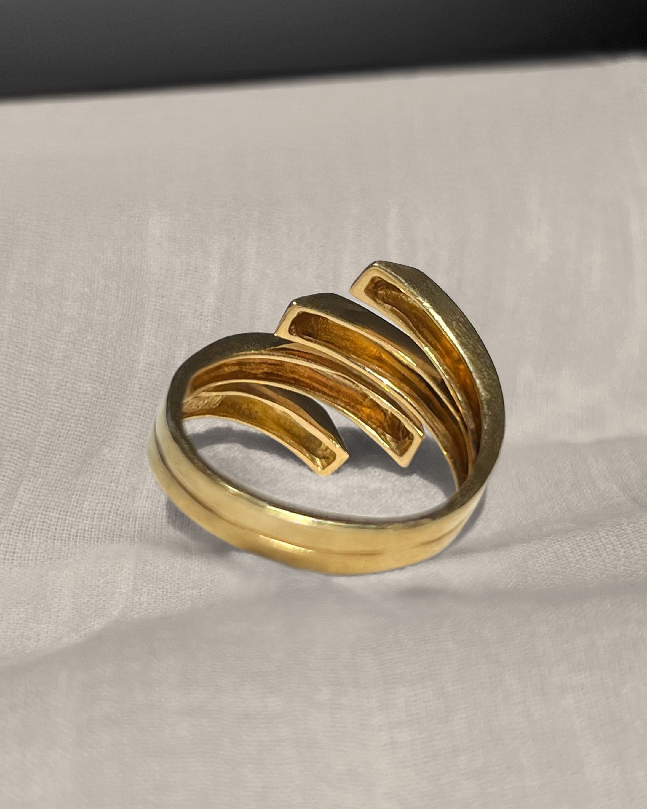 Mid century double crossover ring