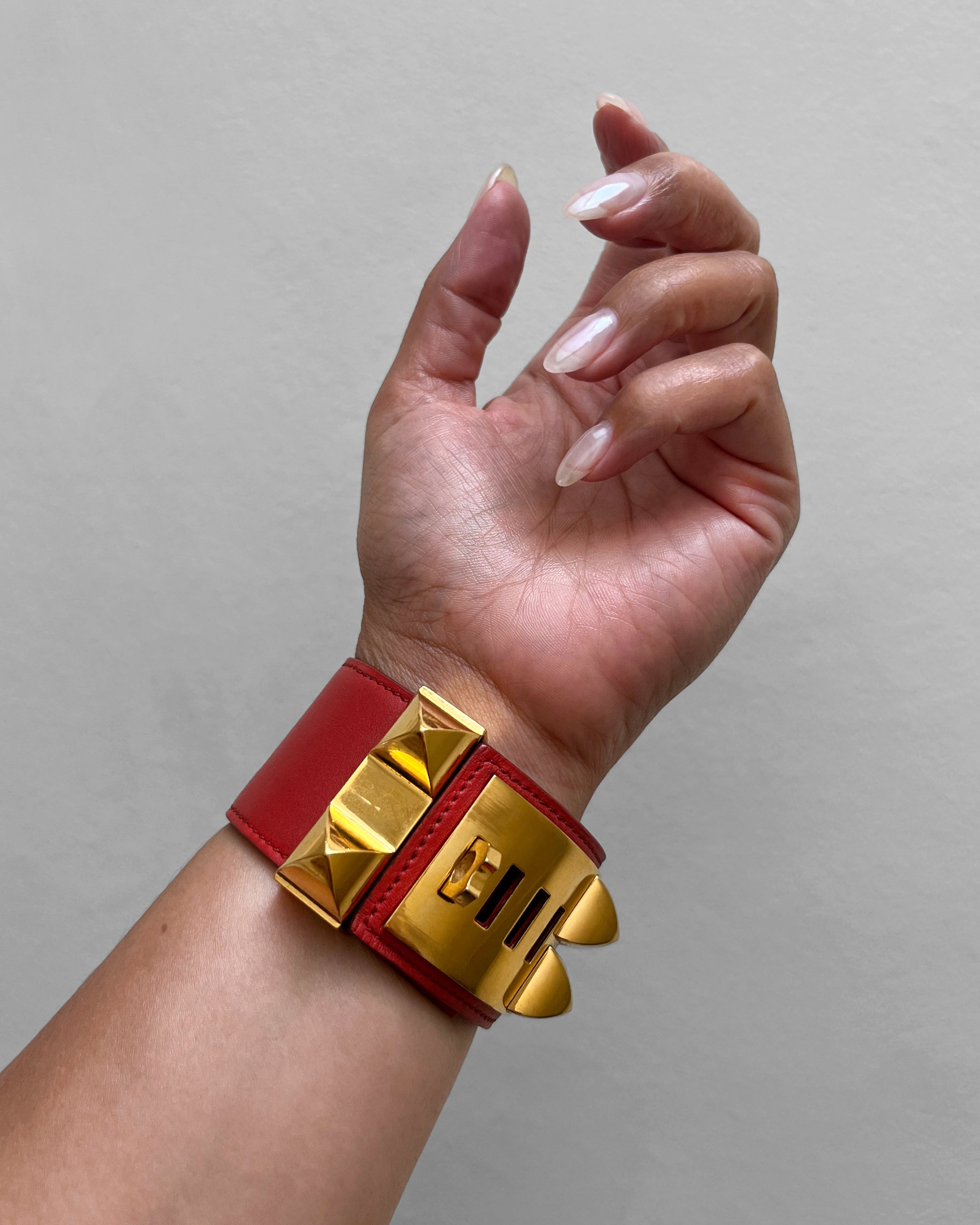 Hermès Collier de Chien cuff in red leather