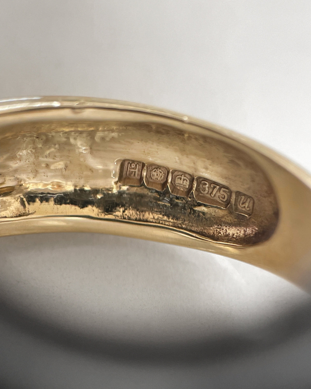 Nineties two-tone fold ring