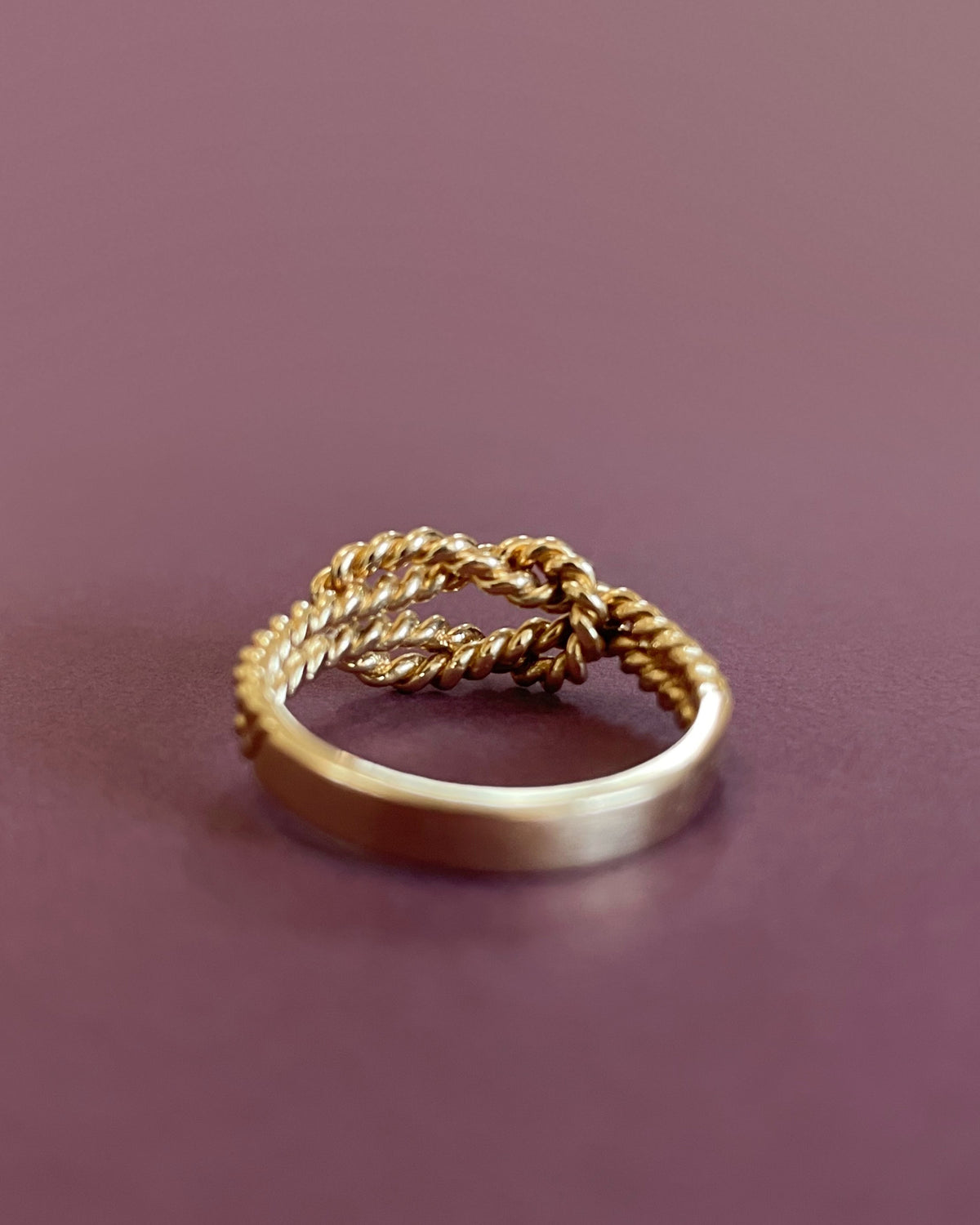 Seventies Hercules knot ring