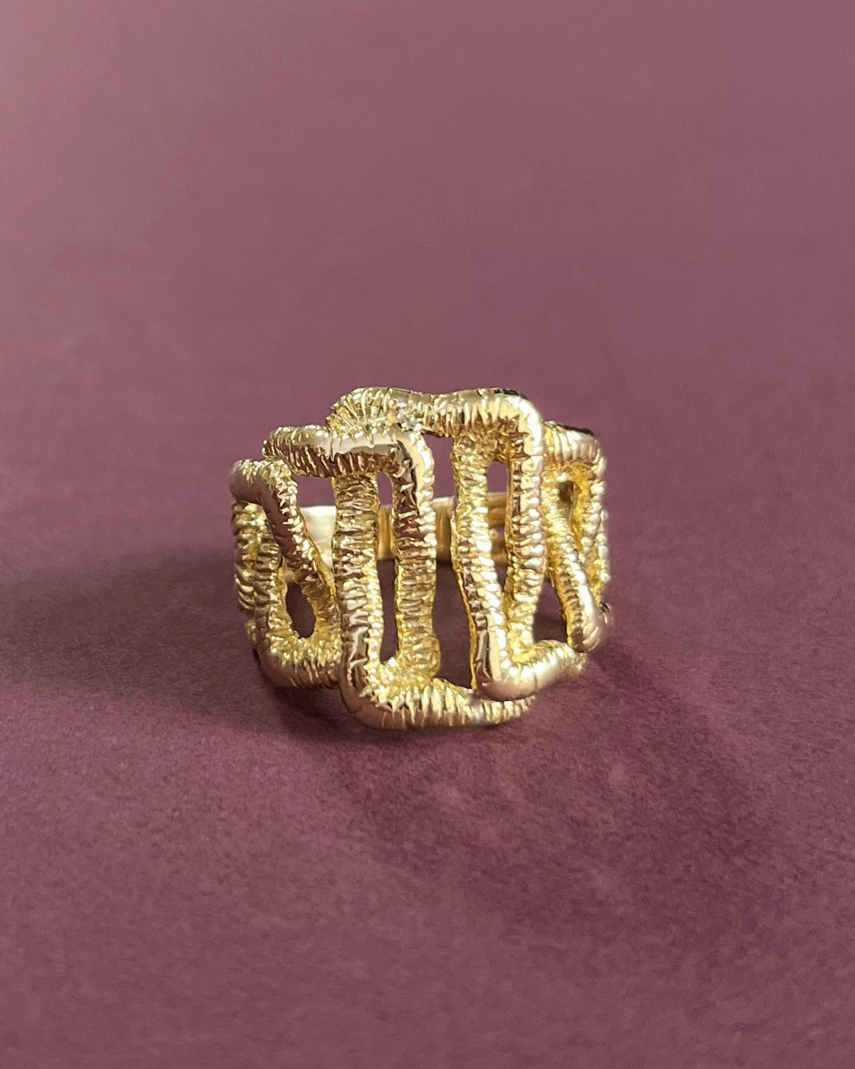 Nineties textured openwork cubist ring