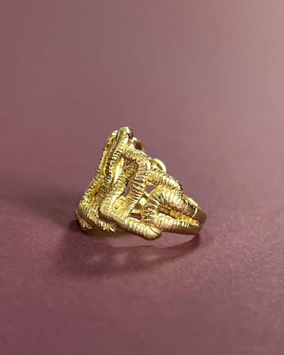 Nineties textured openwork cubist ring