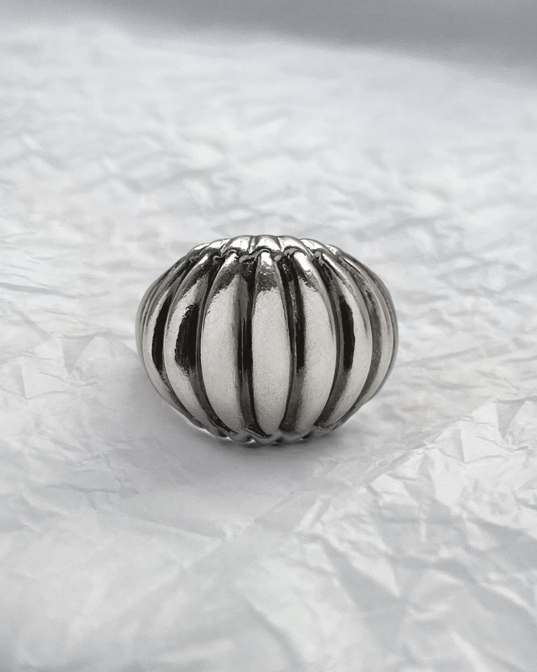 Vintage French ribbed bombé ring in sterling silver with domed form and fluted edge detailing – Auric Vintage