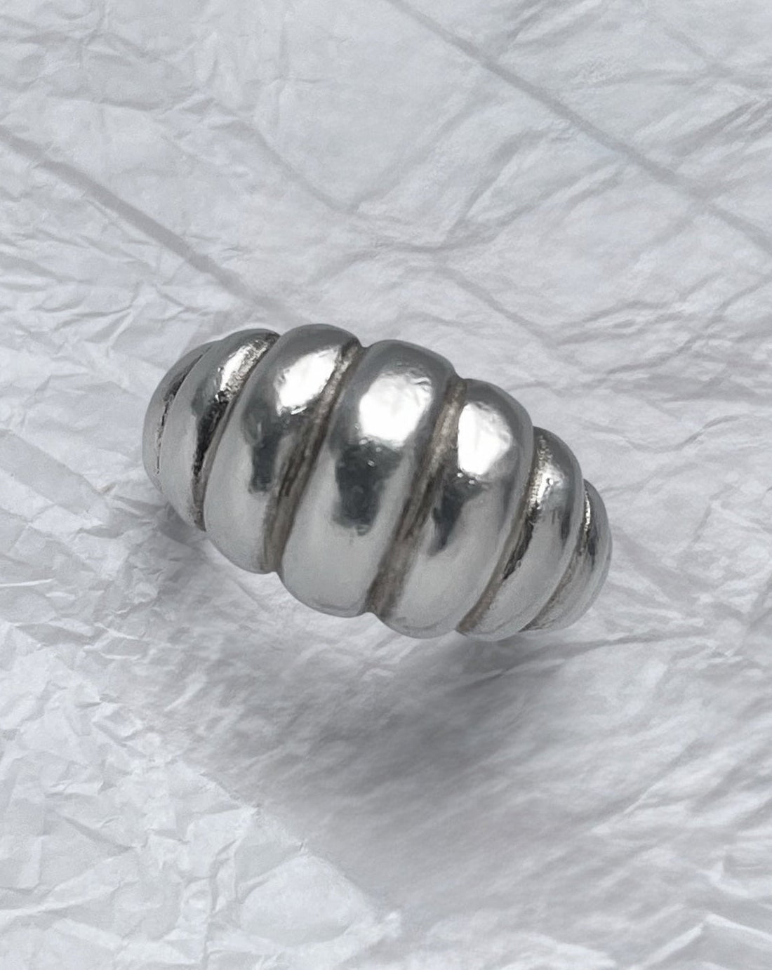 1950s French ribbed bombé ring in sterling silver with sculptural domed form and deep ribbed detail – Auric Vintage