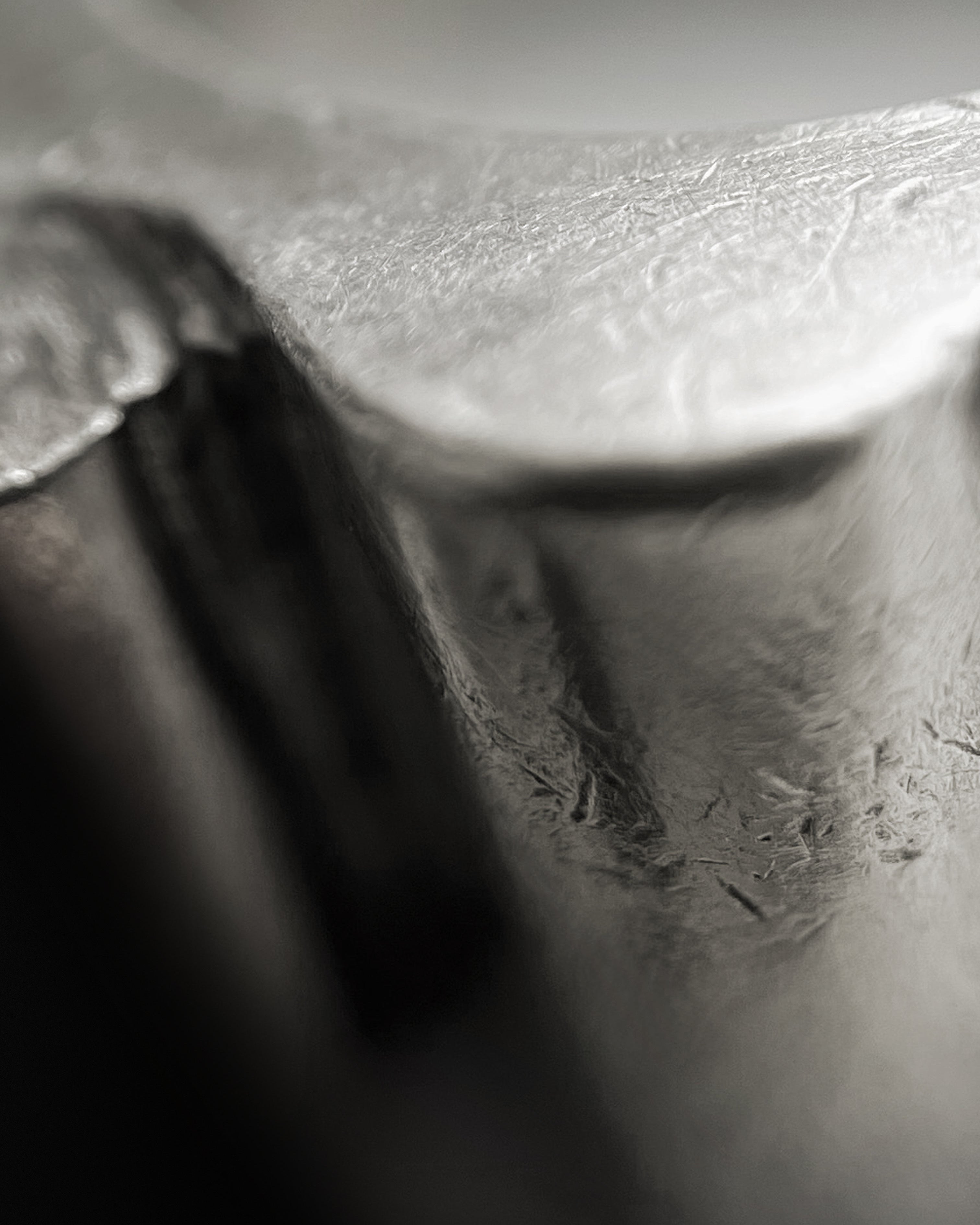 Close-up of sculptural brutalist solid silver ring showing quad-rib detailing and industrial texture – Auric Vintage