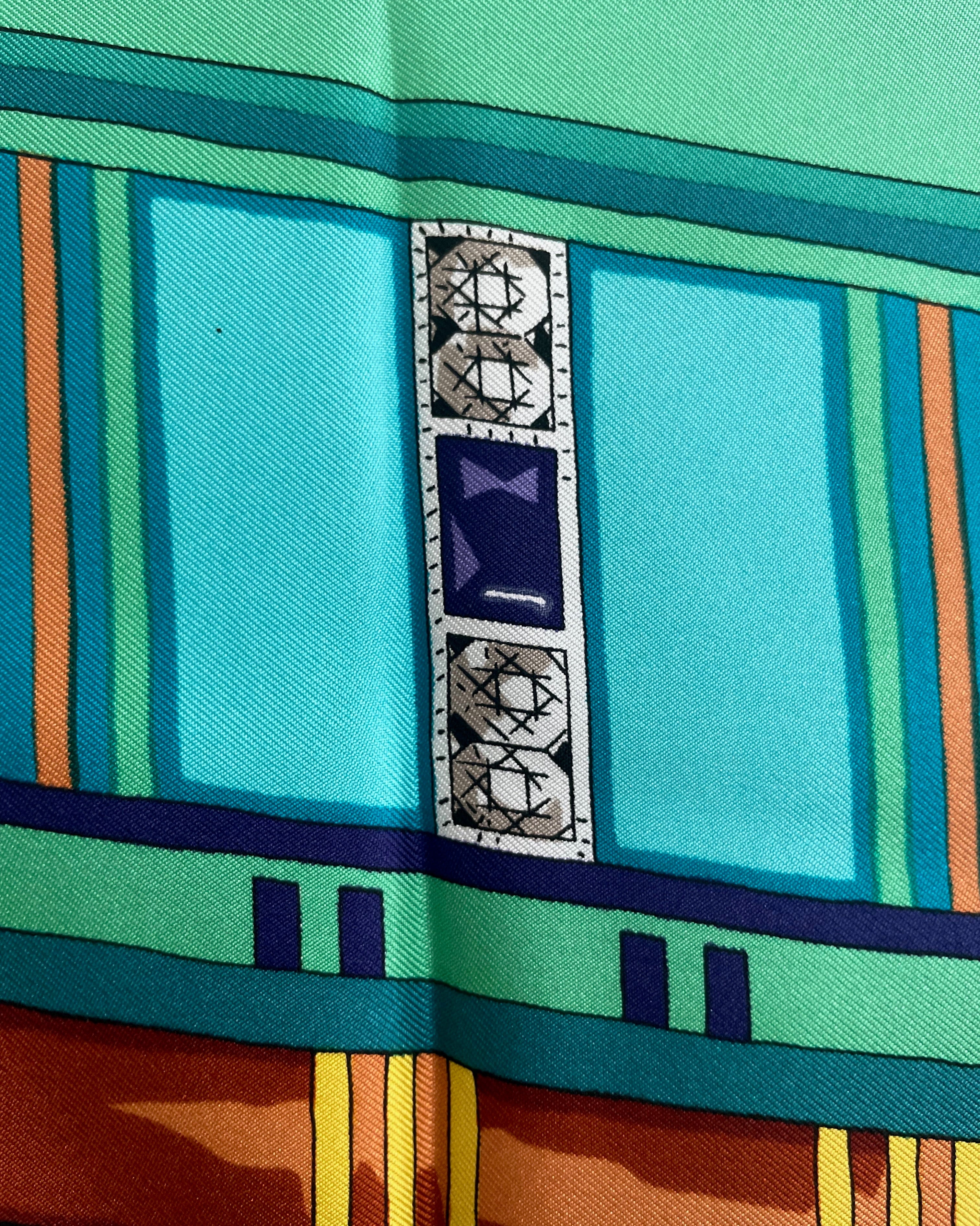 Must de Cartier Le Scarabée scarf in dark green