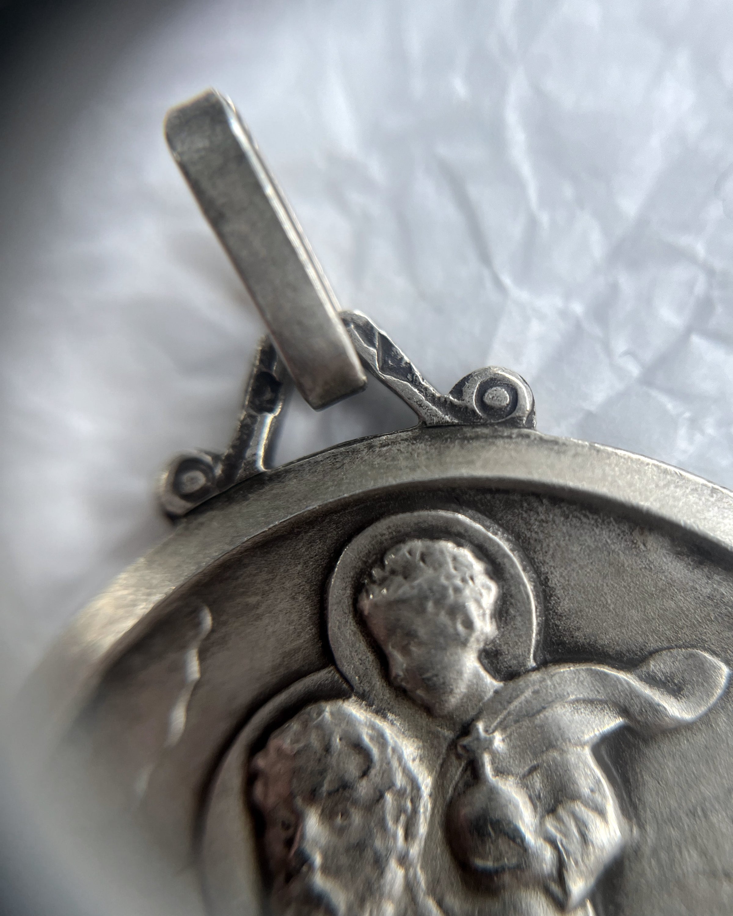 1960s round St.Christopher pendant