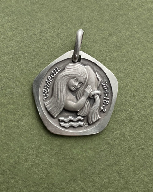 1970s French Aquarius zodiac pendant in 800 silver with water bearer motif by Jean Balme – Auric Vintage