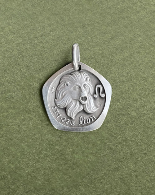 1970s French Leo zodiac mini pendant in 800 silver with lion motif by Jean Balme – Auric Vintage