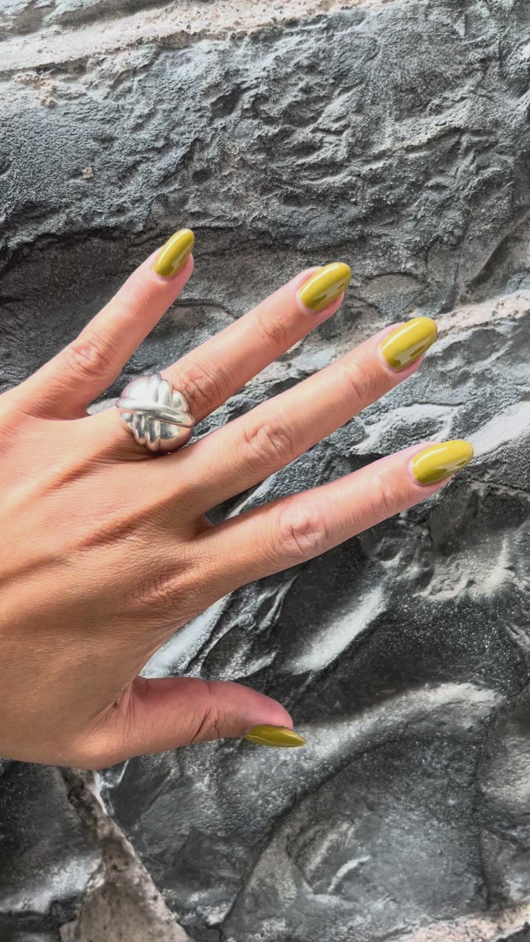 Eighties bombe crosshatch ring