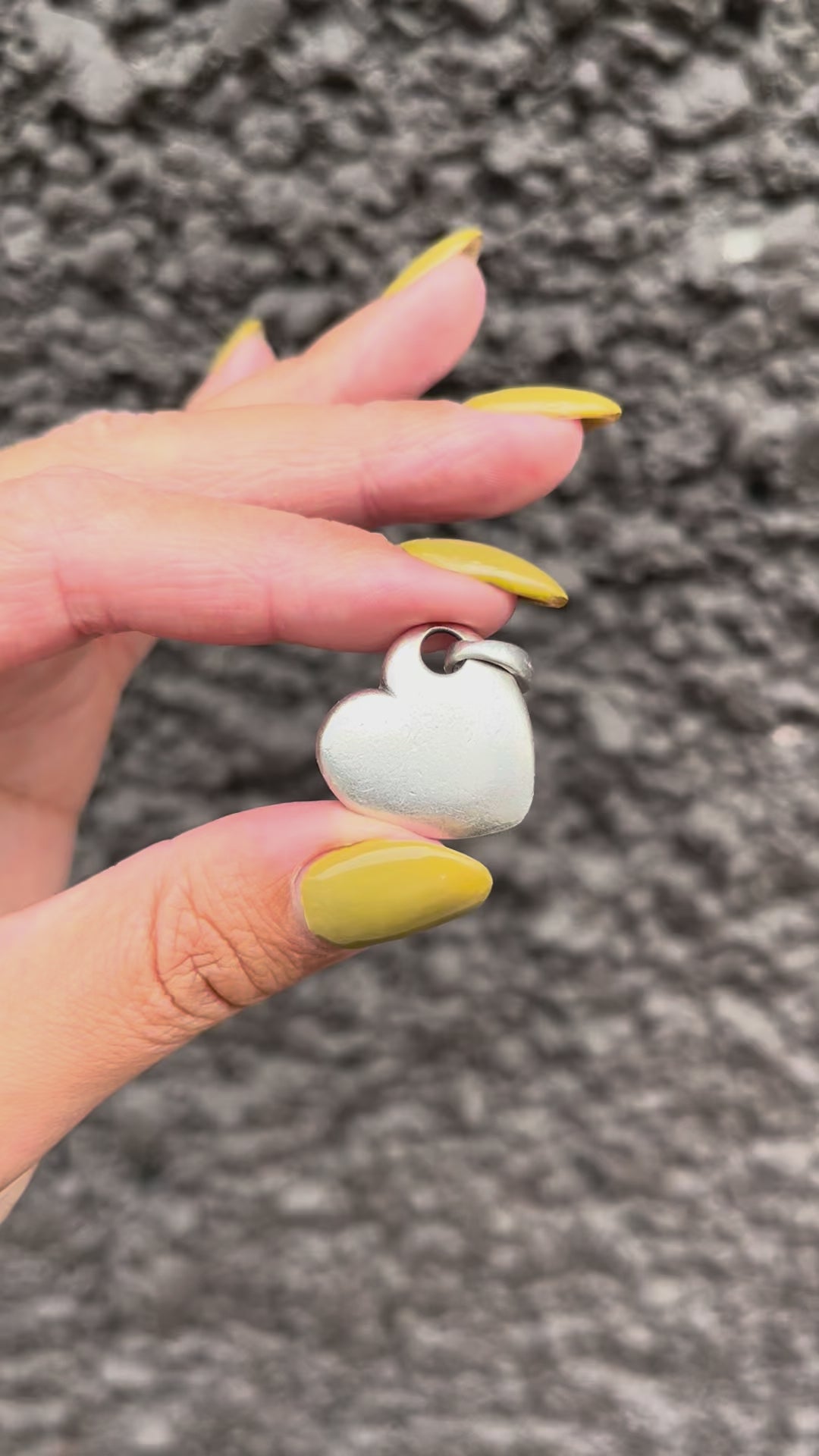 Minimalist puffy heart pendant